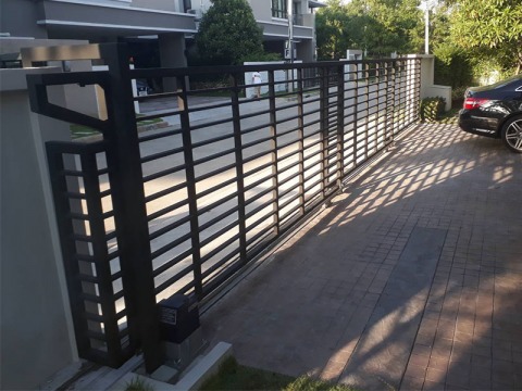 ช่างติดตั้งประตูบ้านรีโมท